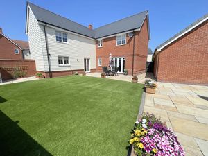 Pershore Way- click for photo gallery